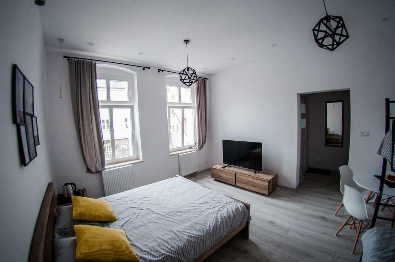 אוסטקה Ahoj Apartments מראה חיצוני תמונה