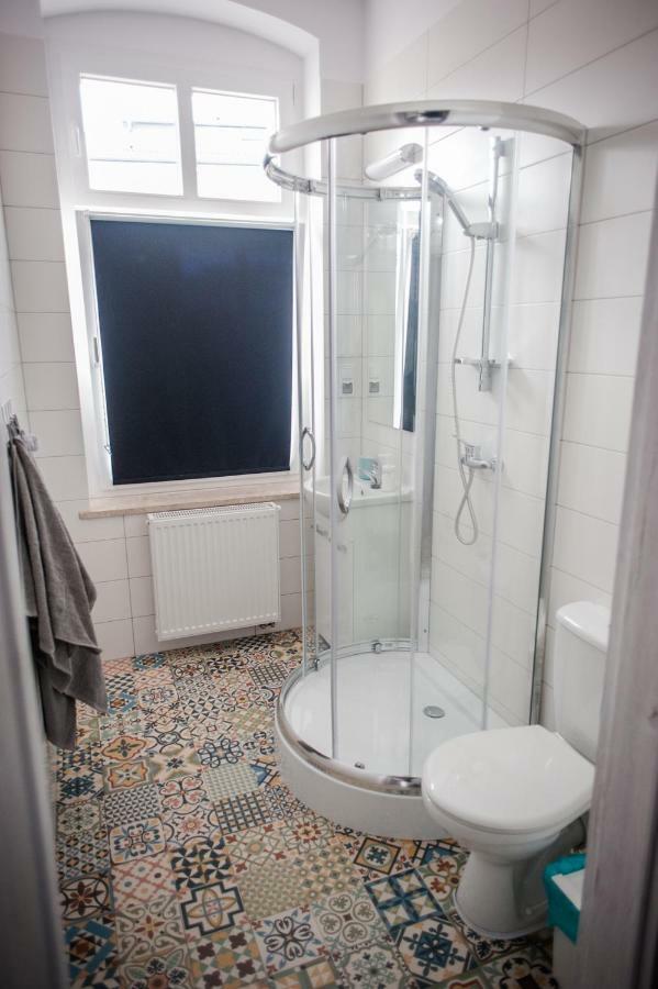 אוסטקה Ahoj Apartments מראה חיצוני תמונה