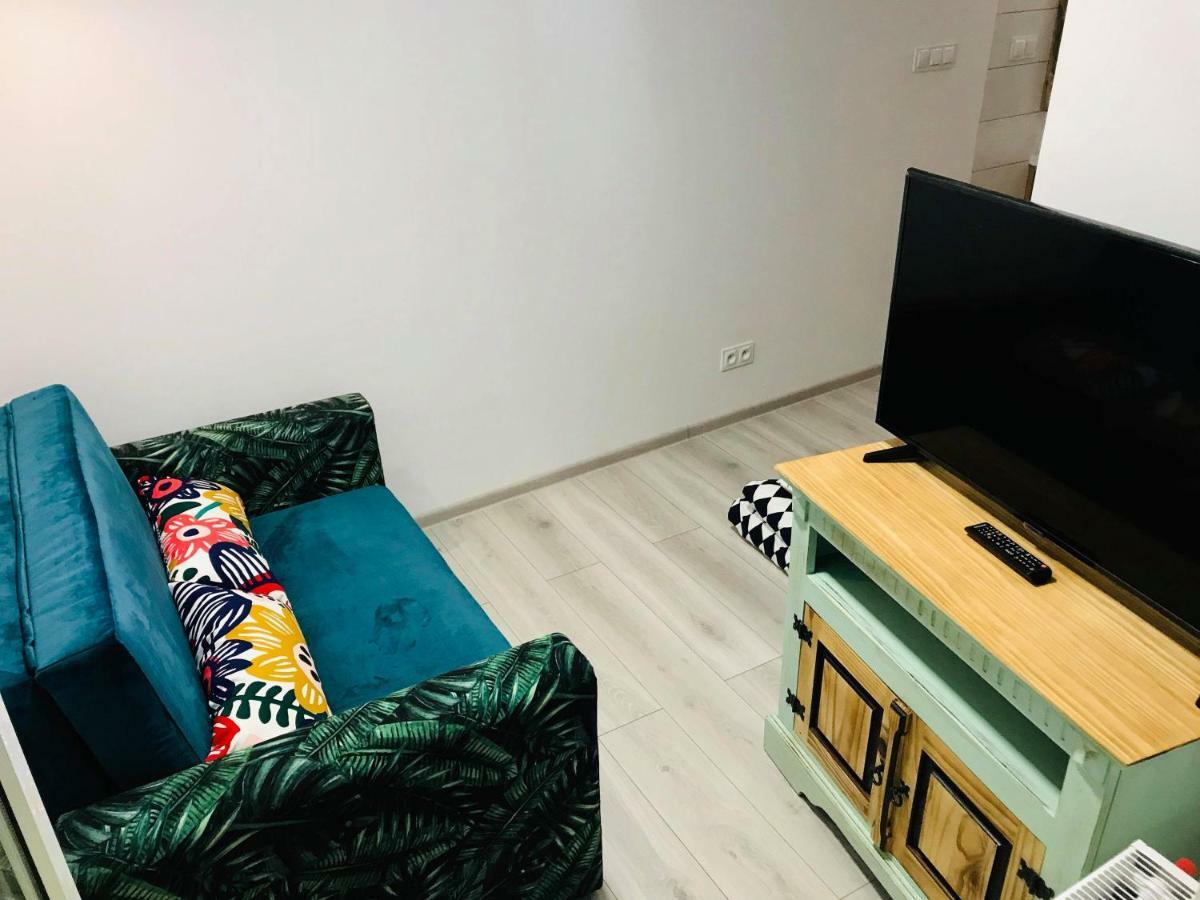 אוסטקה Ahoj Apartments מראה חיצוני תמונה