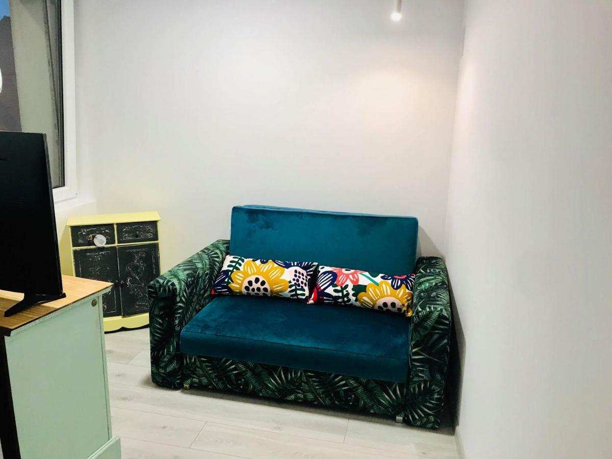 אוסטקה Ahoj Apartments מראה חיצוני תמונה